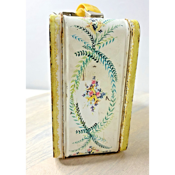 Vintage Thermos brand, Junior Miss (yellow Edge) 1966 Lunch Box No Thermos - Picture 4 of 7